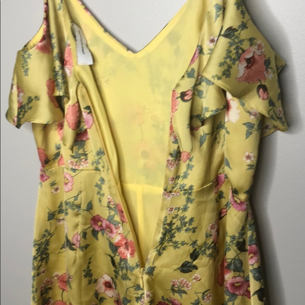 Urban Outfitters yellow floral Romper - Picture 5 of 7